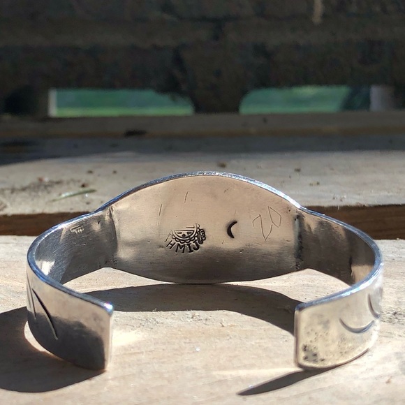 Vintage Navajo Waterbird Inlay Cuff Bracelet - Picture 12 of 16